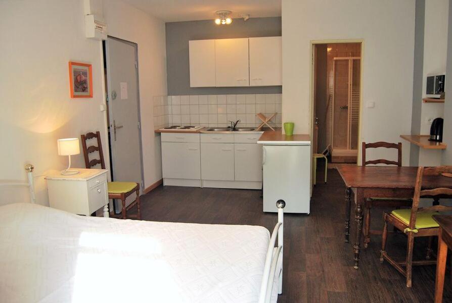 Residence Du Rhone Et Des Thermes Neris les Bains Bagian luar foto